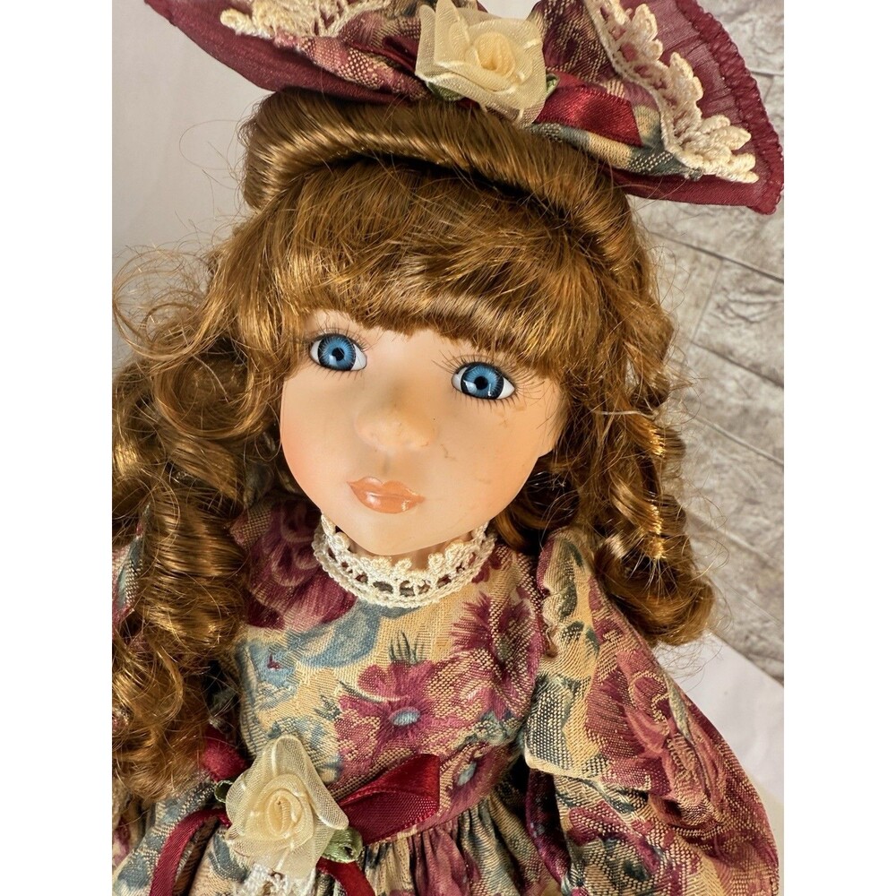 VTG DanDee Collectors Choice Porcelain Doll dressed Authentic Bear Toys Decor - Picture 3 of 16
